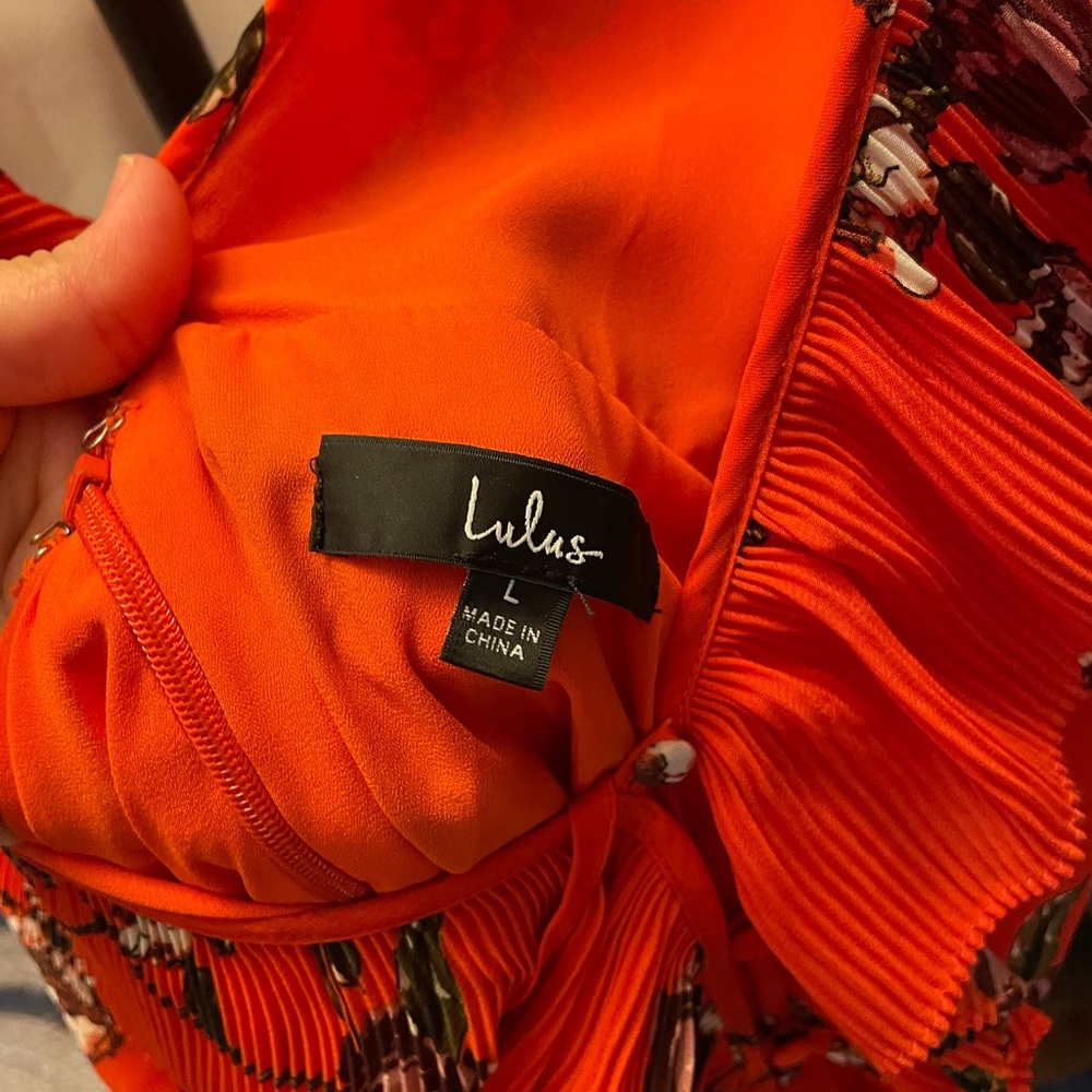 Red/Orange floral pleated dress!